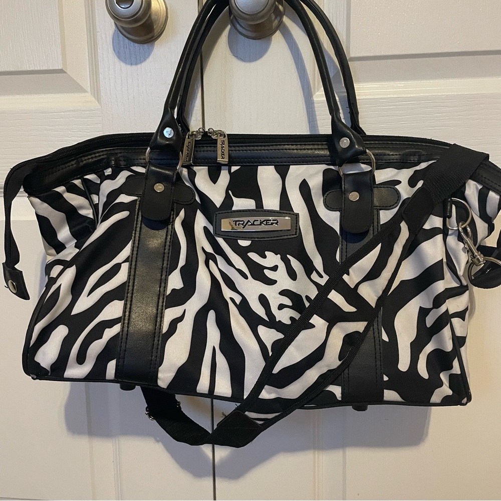 Black and White Like New Travel Bag